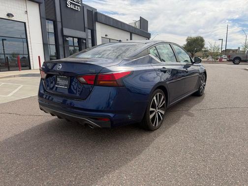 Deep Blue Pearl 2021 Nissan Altima SR FWD