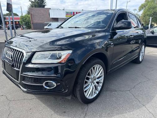 Brilliant Black 2017 Audi Q5 2.0T Premium Plus
