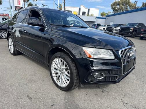 Brilliant Black 2017 Audi Q5 2.0T Premium Plus