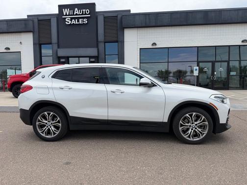 White Metallic 2019 BMW X2 xDrive28i