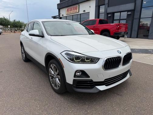 White Metallic 2019 BMW X2 xDrive28i