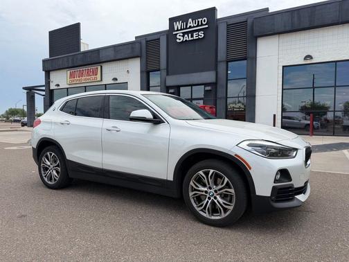 White Metallic 2019 BMW X2 xDrive28i