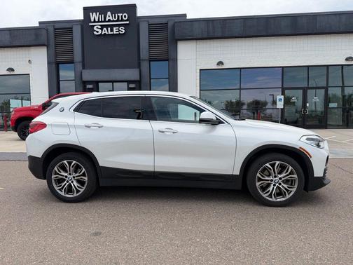 White Metallic 2019 BMW X2 xDrive28i