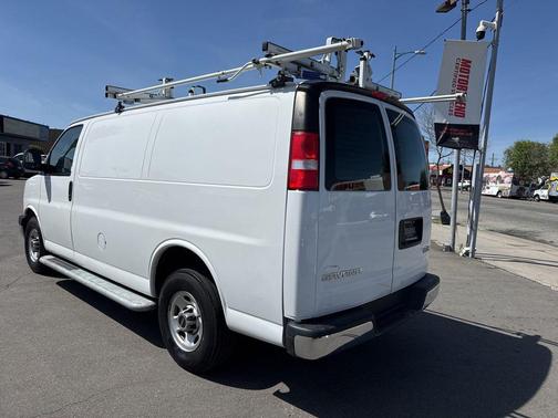 2021 GMC Savana 2500 Work Van