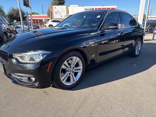 2017 BMW 330e iPerformance