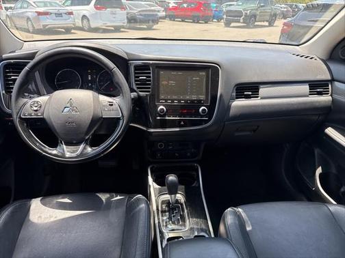 2020 Mitsubishi Outlander SEL
