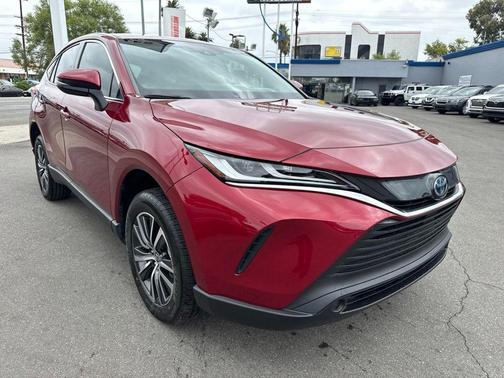 Pearl 2024 Toyota Venza LE