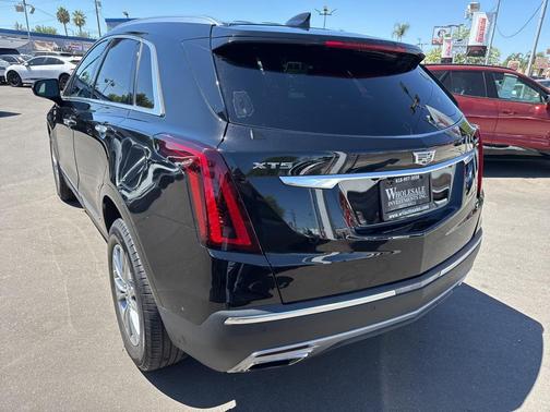 2022 Cadillac XT5 Premium Luxury
