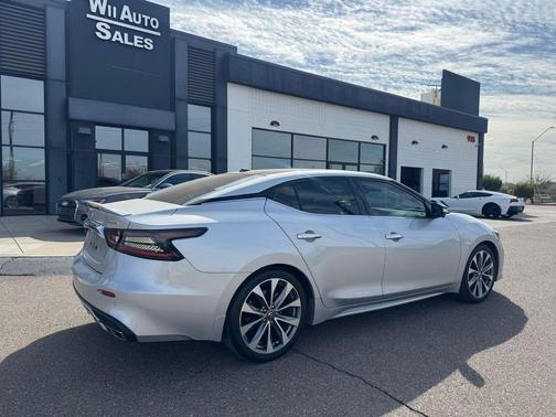 Brilliant Silver Metallic 2021 Nissan Maxima 3.5 Platinum
