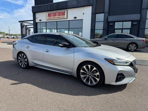 Brilliant Silver Metallic 2021 Nissan Maxima 3.5 Platinum
