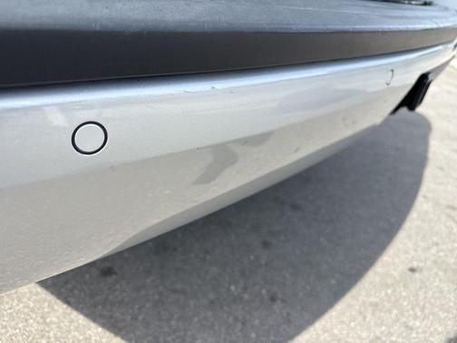 Silver Ice Metallic 2020 Chevrolet Suburban LT