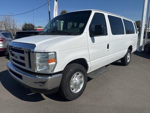 2008 Ford E350 Super Duty XL Wagon