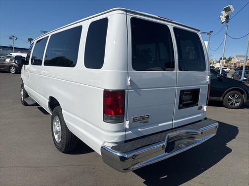 2008 Ford E350 Super Duty XL Wagon