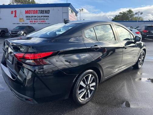 2021 Nissan Versa 1.6 SV