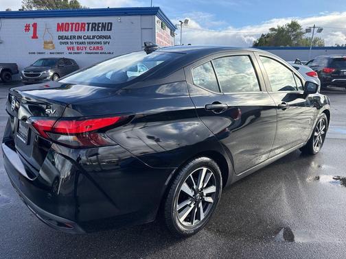 2021 Nissan Versa 1.6 SV