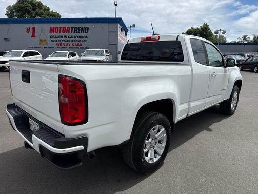 Summit White 2022 Chevrolet Colorado LT