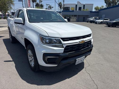 Summit White 2022 Chevrolet Colorado LT