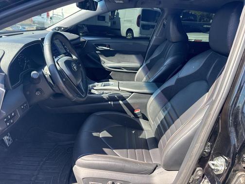 2019 Toyota Avalon Touring