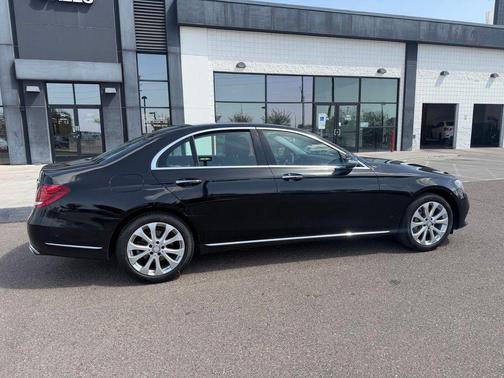 Black 2017 Mercedes-Benz E-Class E 300