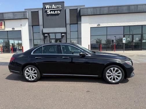 Black 2017 Mercedes-Benz E-Class E 300