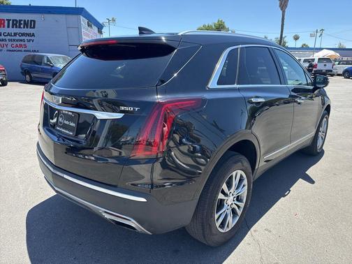 Stellar Black Metallic 2022 Cadillac XT5 Premium Luxury