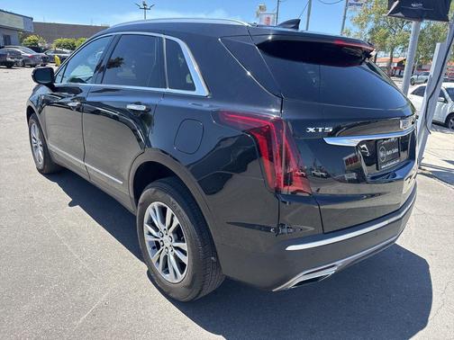 Stellar Black Metallic 2022 Cadillac XT5 Premium Luxury
