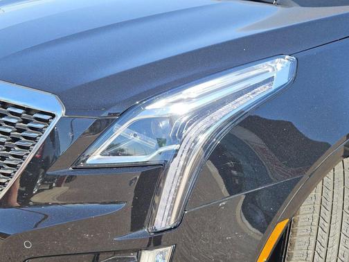 Stellar Black Metallic 2022 Cadillac XT5 Premium Luxury