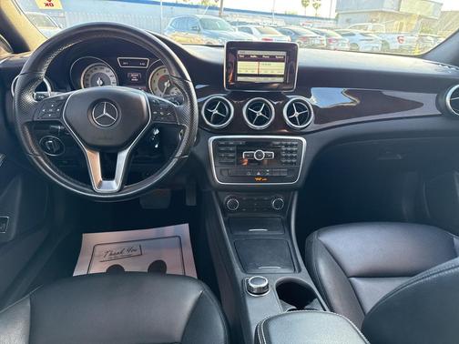 2014 Mercedes-Benz CLA-Class Base