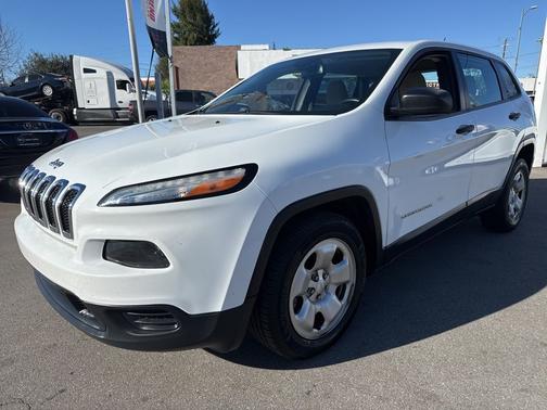 Bright White Clearcoat 2016 Jeep Cherokee Sport
