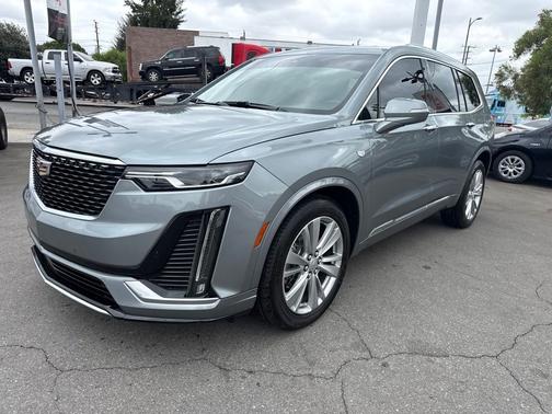 Silver Metallic 2023 Cadillac XT6 Premium Luxury