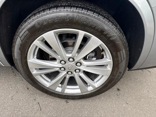 Silver Metallic 2023 Cadillac XT6 Premium Luxury