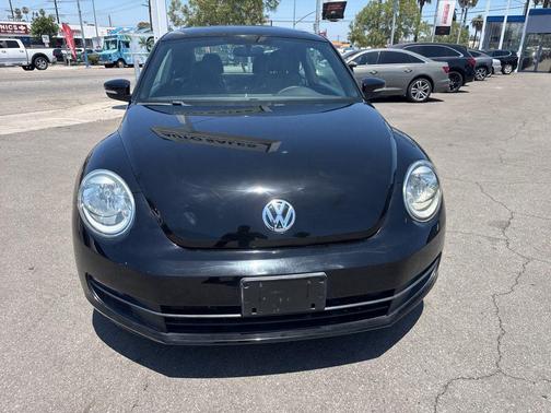 Black Uni 2012 Volkswagen Beetle 2.5L