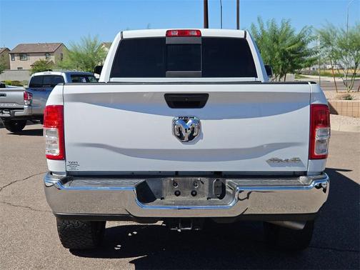 2020 RAM 2500 Tradesman Crew Cab 4X4 6'4' Box