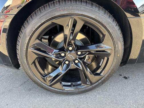 2024 Chevrolet Camaro 2LT