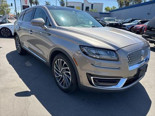 2019 Lincoln Nautilus Reserve