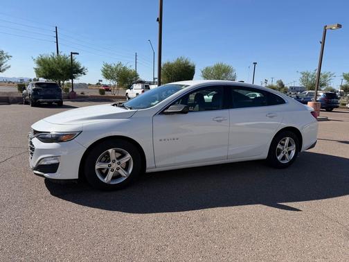 Summit White 2019 Chevrolet Malibu LS