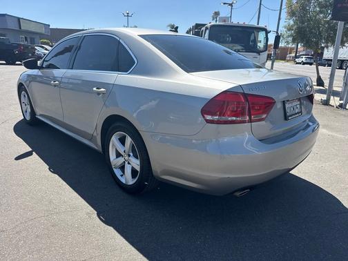Silver 2012 Volkswagen Passat 2.5 SE