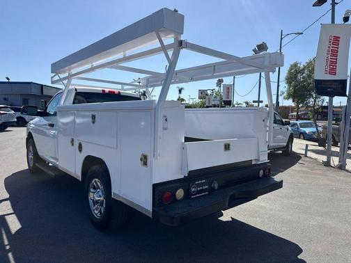 Bright White Clearcoat 2018 RAM 2500 Tradesman Regular Cab 4x2 8' Box