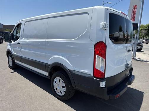 2015 Ford Transit-250 Base