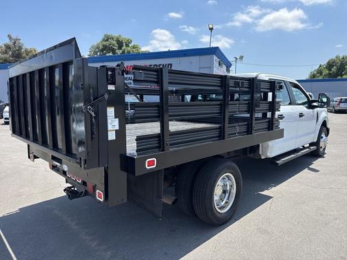 Oxford White 2017 Ford F-350 XL