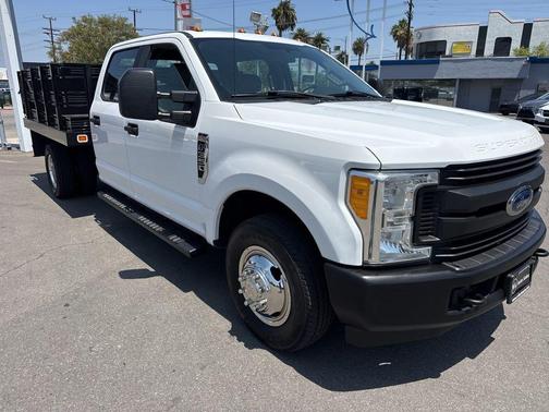 Oxford White 2017 Ford F-350 XL
