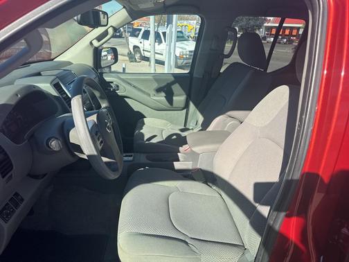 2014 Nissan Frontier SV