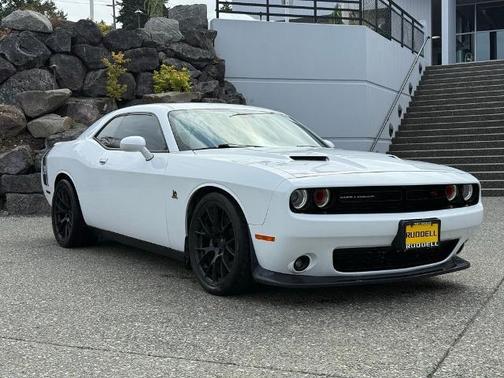 2016 Dodge Challenger R/T Scat Pack