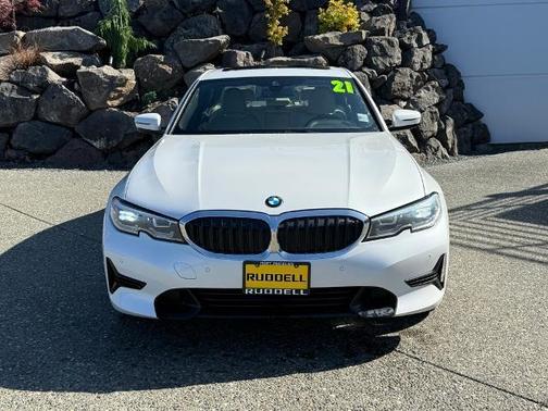 2021 BMW 330 i xDrive