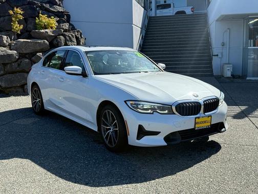 2021 BMW 330 i xDrive