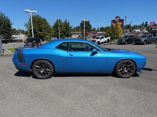 2016 Dodge Challenger R/T Scat Pack