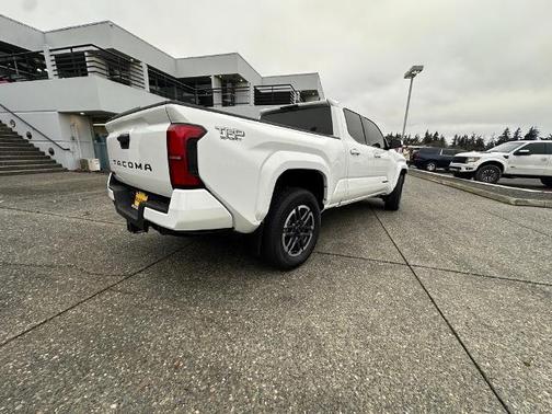 2024 Toyota Tacoma 