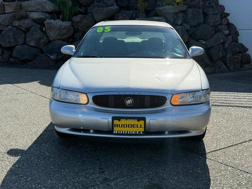 2005 Buick Century Base