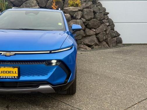 2026 Chevrolet Equinox EV LT 2