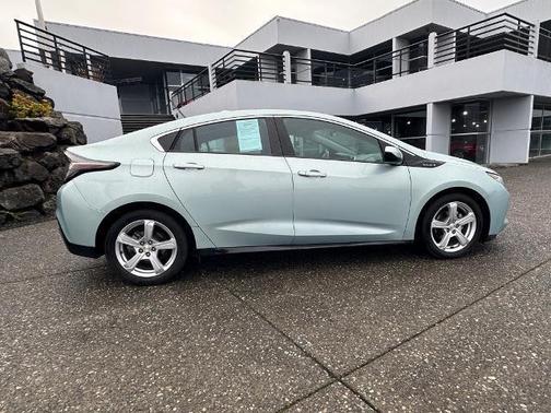 2018 Chevrolet Volt LT
